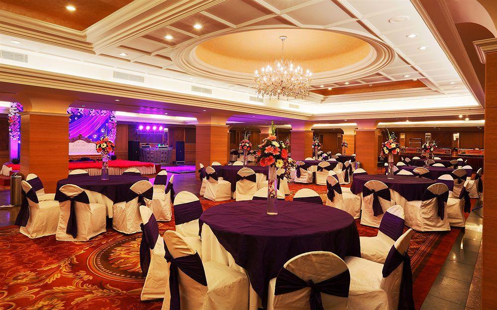 Отель Townhouse 517 La Sapphire Near Delhi Airport Нью-Дели Экстерьер фото