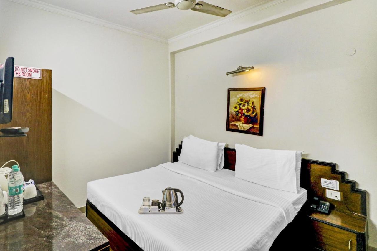 Отель Townhouse 517 La Sapphire Near Delhi Airport Нью-Дели Экстерьер фото