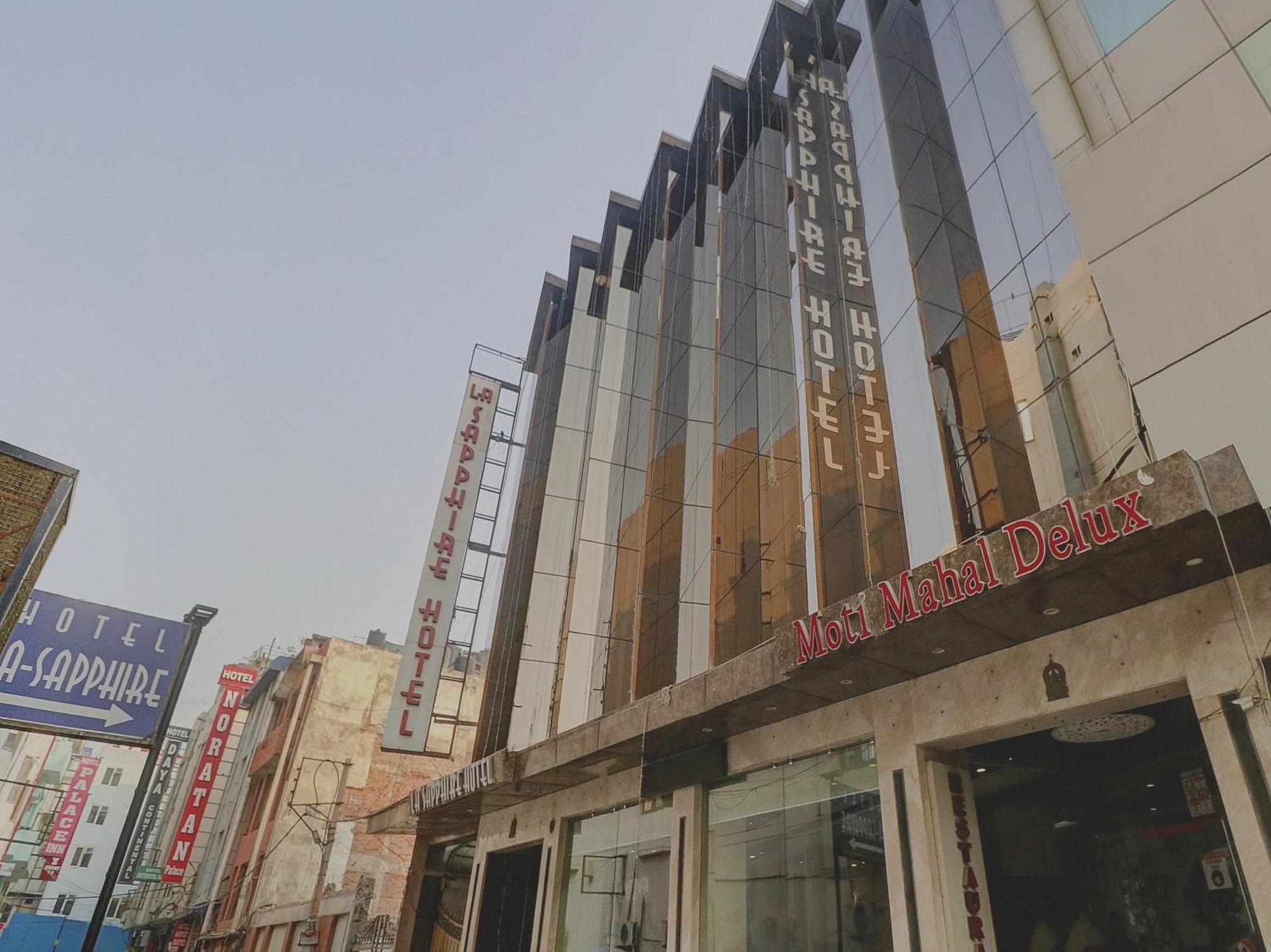 Отель Townhouse 517 La Sapphire Near Delhi Airport Нью-Дели Экстерьер фото