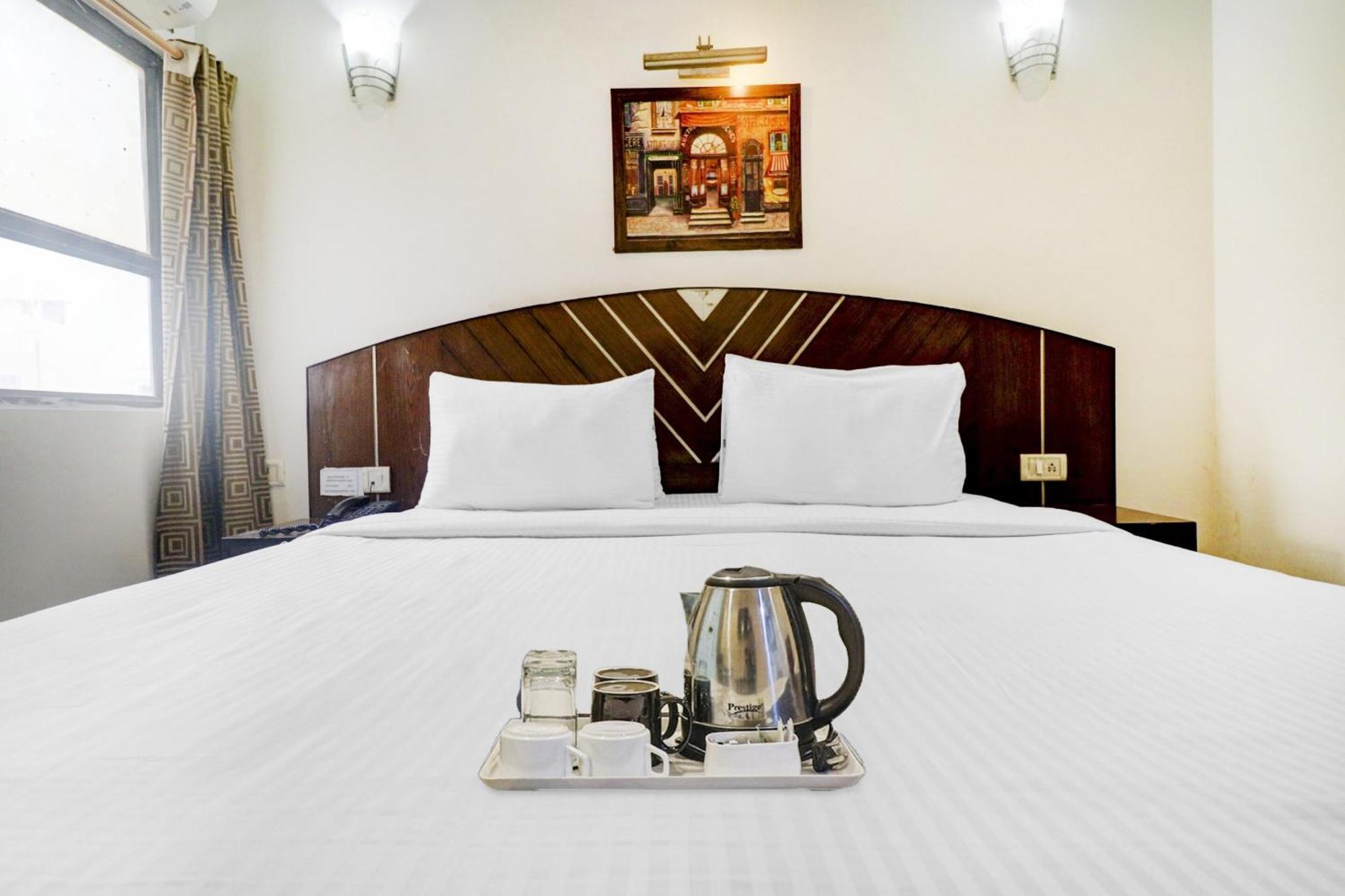 Отель Townhouse 517 La Sapphire Near Delhi Airport Нью-Дели Экстерьер фото