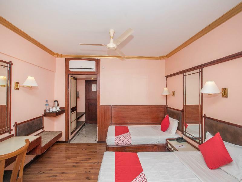 Отель Townhouse 517 La Sapphire Near Delhi Airport Нью-Дели Экстерьер фото