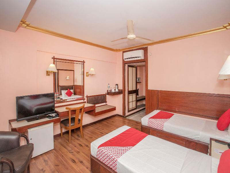 Отель Townhouse 517 La Sapphire Near Delhi Airport Нью-Дели Экстерьер фото